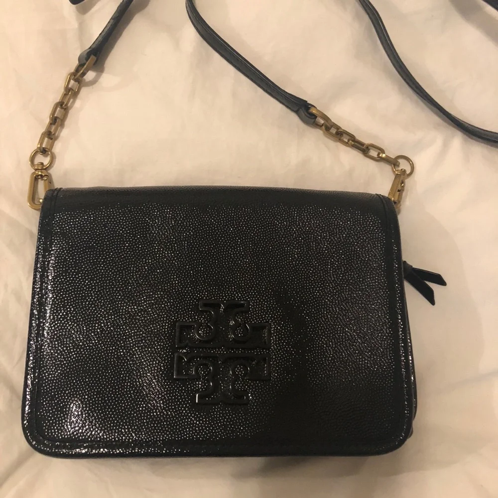 Tory Burch Black Patent Leather Crossbody Bag with Gold Hardware